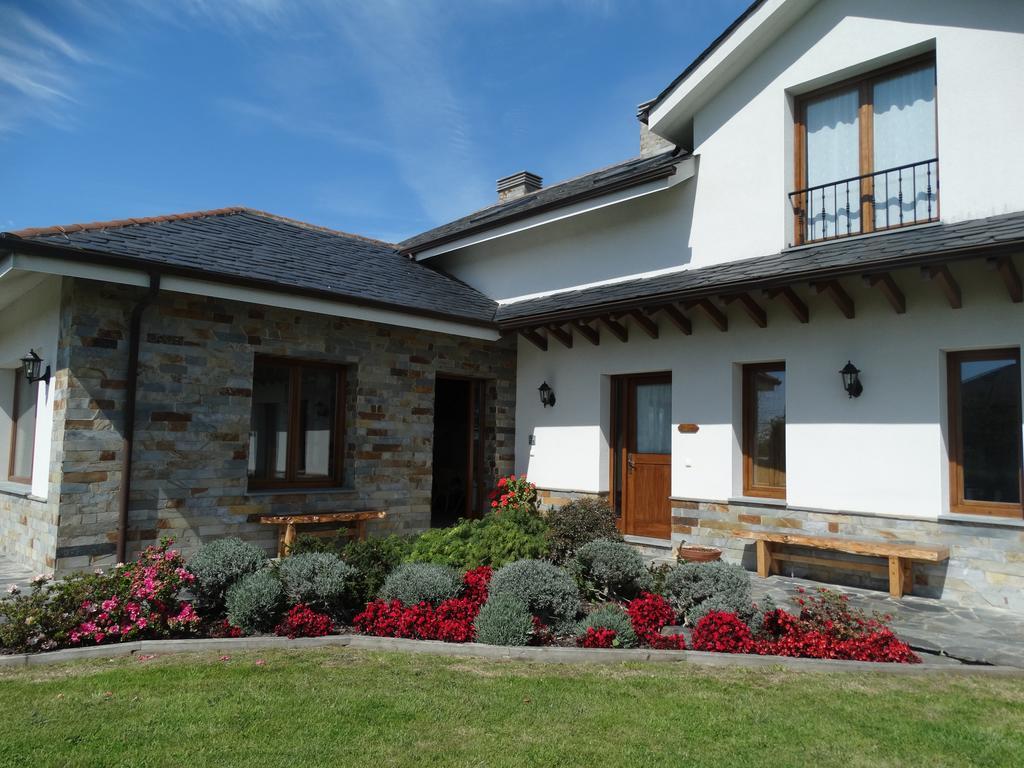 Apartamentos La Cruz De Paderne Navia Exterior photo